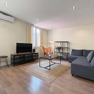 https://spacious-family-apartment-with-big-terrace.topbarcelonahotels.com