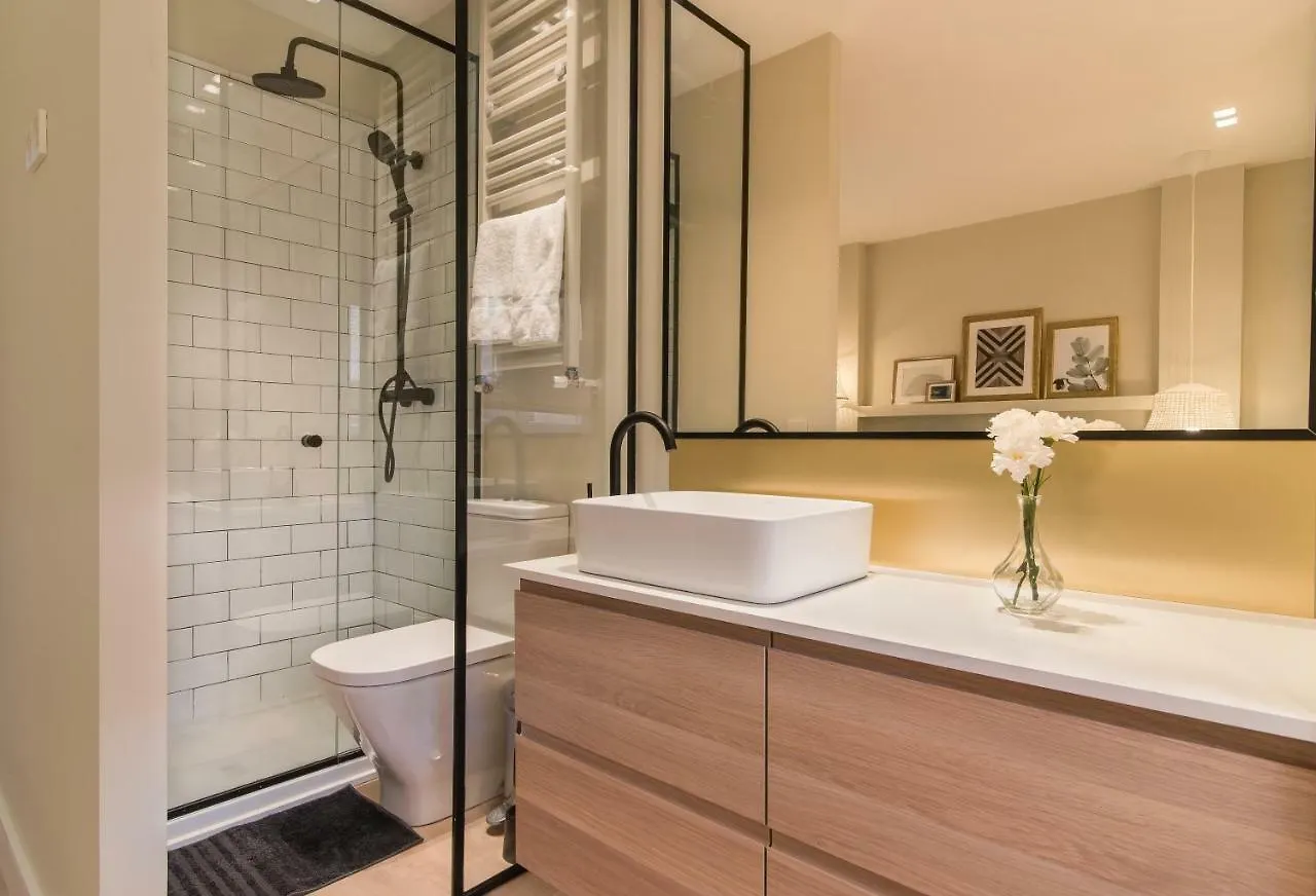 Apartment Comfort & Style In Madrid!!! 3Bd 2Bth+Terrace
