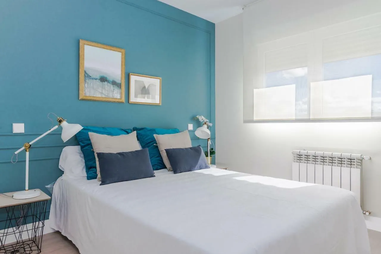 Comfort & Style In Madrid!!! 3Bd 2Bth+Terrace Apartment